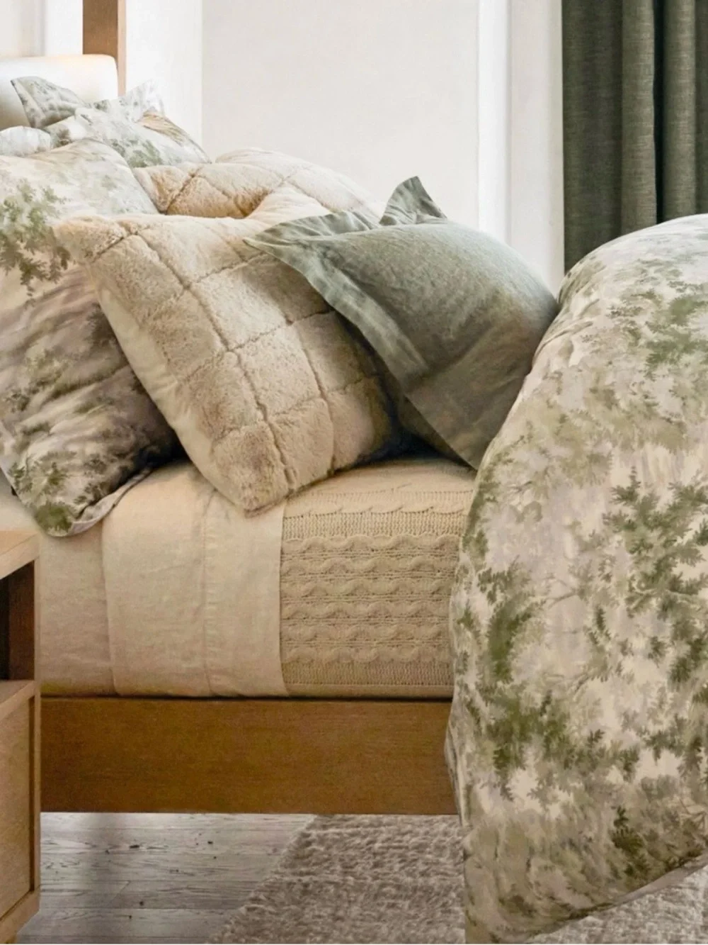 Pottery Barn Green and Beige Botanical Duvet Cover